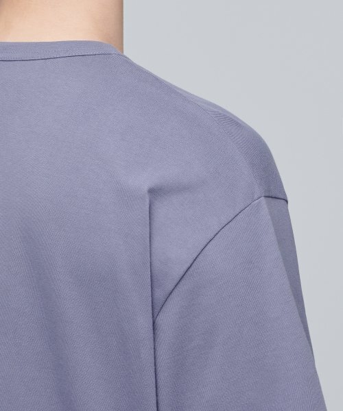 MUSINSA STANDARD（ムシンサスタンダード）の「リラックスフィットクルーネックTシャツ[パープルグレー]（Tシャツ/カットソー・メンズ・その他・LARGE/X-LARGE/XX-LARGE/XXX-LARGE/SMALL/MEDIUM）」の6枚目の写真