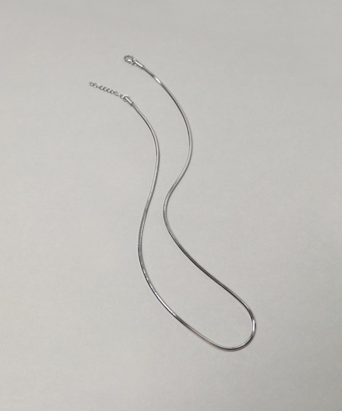 ieLS(イエルズ)の「金属アレルギー対応「ieLS」ステンレススネークチェーンネックレス(ネックレス・メンズ・シルバー/ゴールド・ONE SIZE)」の8枚目の写真