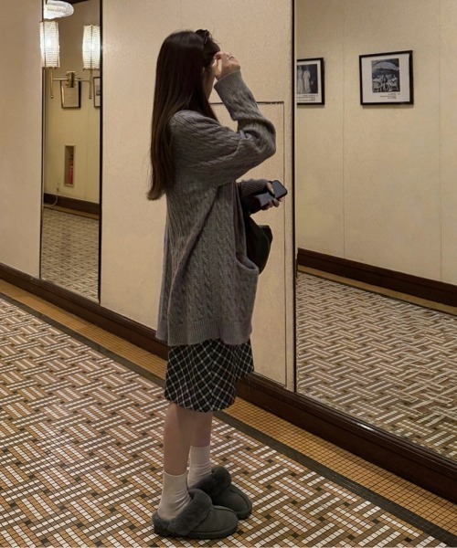 gossip！ロサンゼルス（ゴシップロサンゼルス）の「Y2Kガーリー レトロチェックAラインスカート（ミディアム丈）（スカート・レディース・チェック・L/M/S）」の17枚目の写真