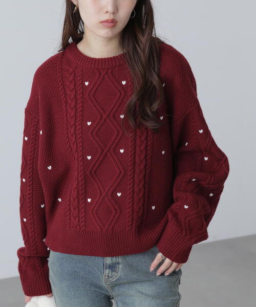 FREE'S MART(フリーズマート)の「◆ハート刺繍ケーブルニット(ニット/セーター・レディース・グレー/ホワイト/レッド・FREE)」の3枚目の写真