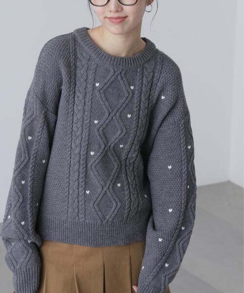 FREE'S MART（フリーズマート）の「◆ハート刺繍ケーブルニット（ニット/セーター・レディース・グレー/ホワイト/レッド・FREE）」の8枚目の写真