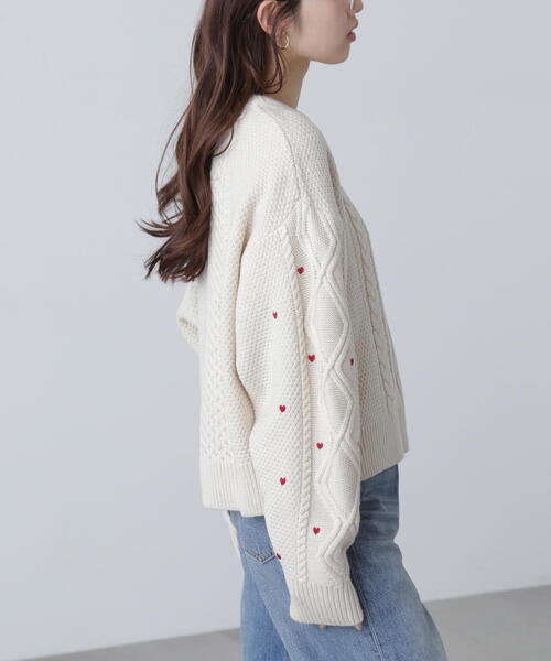 FREE'S MART(フリーズマート)の「◆ハート刺繍ケーブルニット(ニット/セーター・レディース・グレー/ホワイト/レッド・FREE)」の21枚目の写真