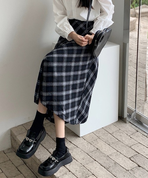 SallyLunn(サリーラン)の「Aラインチェックミディスカート(スカート・レディース・ブラック・LARGE/MEDIUM/SMALL)」の9枚目の写真