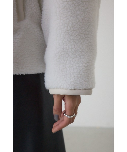 AZUL by moussy（アズールバイマウジー）の「リバーシブルキルティングボアブルゾン（ブルゾン・レディース・アイボリー/ブラック/ブラウン・SMALL/MEDIUM）」の13枚目の写真