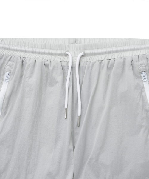 YALE(イェール)の「ウィメンズライトウェイトショートパンツ_ライトグレー(その他パンツ・レディース・その他・SMALL/MEDIUM)」の5枚目の写真