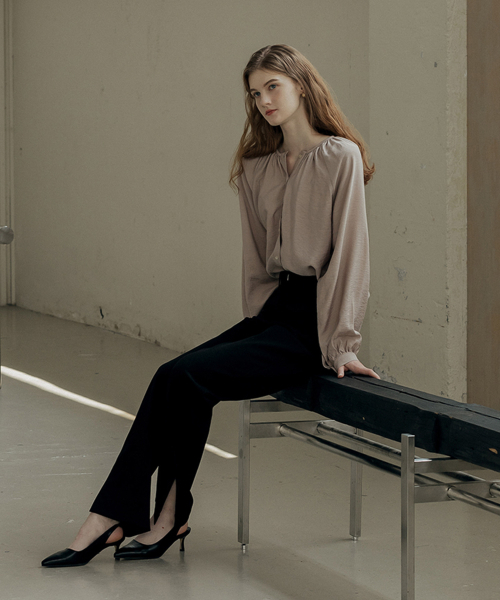 MAYVERU(メイバーユー)の「Laurina Shirring Blouse _ Pink(シャツ/ブラウス・レディース・PINK・F)」の5枚目の写真