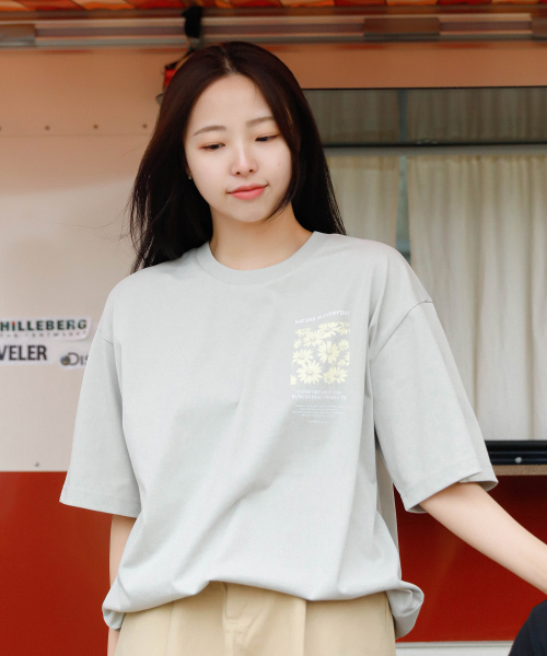 BEARHOUSE(ベアハウス)の「コートニ(Cotny) フロントフラワー_BG(Tシャツ/カットソー・レディース・その他・MEDIUM/LARGE/X-LARGE)」の3枚目の写真