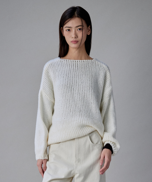 COQUET(コケット)の「Coquet Volume V-Neck Knit Sweater Ecru Ivory(ニット/セーター・レディース・アイボリー・FREE)」の2枚目の写真