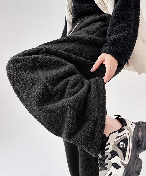by LEGNA(バイレグナ)の「ボアワイドパンツ(その他パンツ・レディース・ベージュ/ホワイト/ブラック/レモンイエロー・M-Regular/L-Regular/XL-Regular/M-Long/L-Long/XL-Long)」の14枚目の写真