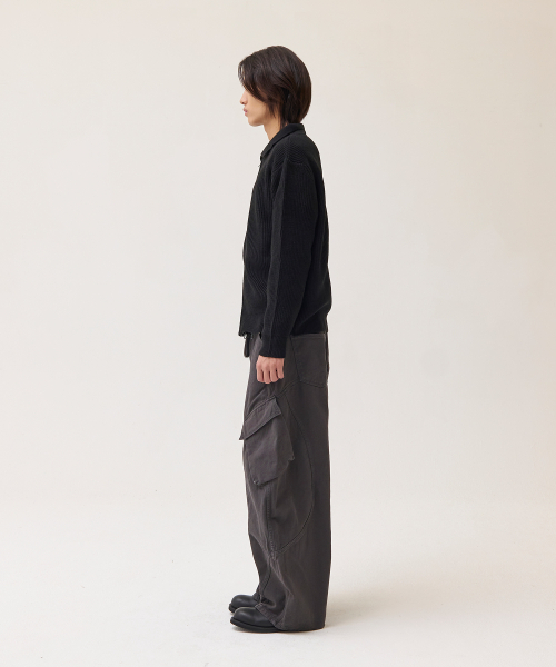 AKECII(アケシ)の「デンシングカラー ニットジップアップ_ブラック(カーディガン/ボレロ・メンズ・その他・ONE SIZE)」の6枚目の写真