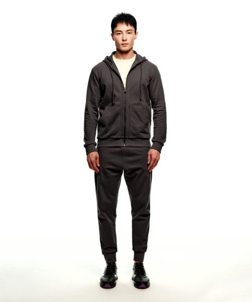 SOLEW(ソル)の「ロゴジョガースウェットパンツ_チャコール(スウェットパンツ・メンズ・その他・SMALL/MEDIUM/LARGE/X-LARGE/X-SMALL)」の2枚目の写真