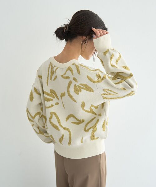 YECCA VECCA(イェッカヴェッカ)の「アート柄ふくれジャガードニット(ニット/セーター・レディース・ネイビー/ブラック/アイボリー・FREE)」の12枚目の写真