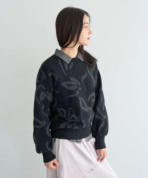 YECCA VECCA(イェッカヴェッカ)の「アート柄ふくれジャガードニット(ニット/セーター・レディース・ネイビー/ブラック/アイボリー・FREE)」の5枚目の写真