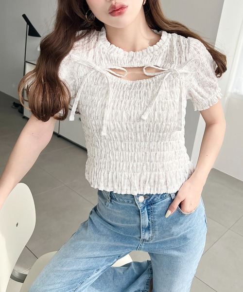moment+(モーメントプラス)の「花柄プリントフロントオープンボレロデザイン半袖シャーリングトップス(Tシャツ/カットソー・レディース・ホワイト系その他/ブラック/ナチュラル・M)」の5枚目の写真