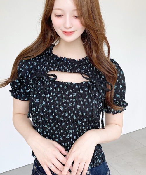 moment+(モーメントプラス)の「花柄プリントフロントオープンボレロデザイン半袖シャーリングトップス(Tシャツ/カットソー・レディース・ホワイト系その他/ブラック/ナチュラル・M)」の22枚目の写真