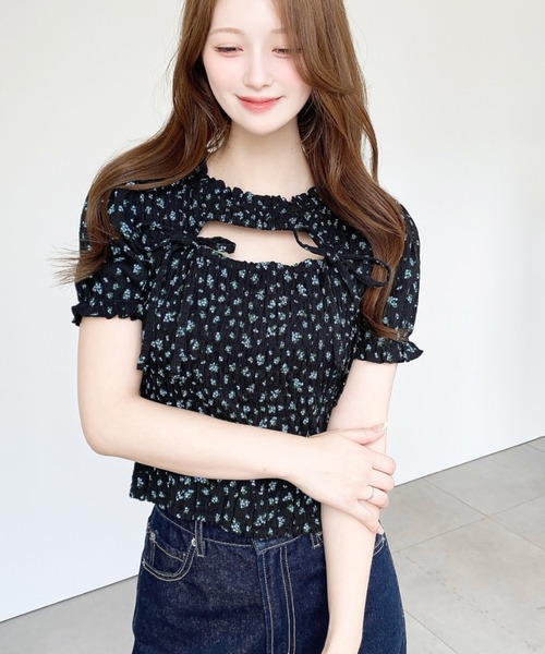 moment+(モーメントプラス)の「花柄プリントフロントオープンボレロデザイン半袖シャーリングトップス(Tシャツ/カットソー・レディース・ホワイト系その他/ブラック/ナチュラル・M)」の21枚目の写真
