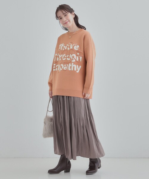 SHOO・LA・RUE（シューラルー）の「【体型カバー】ちくちくしにくい お花ロゴジャカードスウェットライクニット（ニット/セーター・レディース・オレンジ系1/ブルー系6/チャコールグレー/ホワイト系3・00）」の11枚目の写真