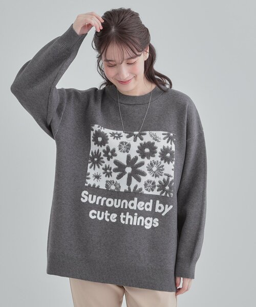 SHOO・LA・RUE（シューラルー）の「【体型カバー】ちくちくしにくい お花ロゴジャカードスウェットライクニット（ニット/セーター・レディース・オレンジ系1/ブルー系6/チャコールグレー/ホワイト系3・00）」の13枚目の写真