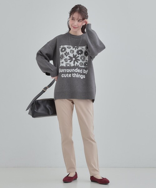 SHOO・LA・RUE（シューラルー）の「【体型カバー】ちくちくしにくい お花ロゴジャカードスウェットライクニット（ニット/セーター・レディース・オレンジ系1/ブルー系6/チャコールグレー/ホワイト系3・00）」の15枚目の写真