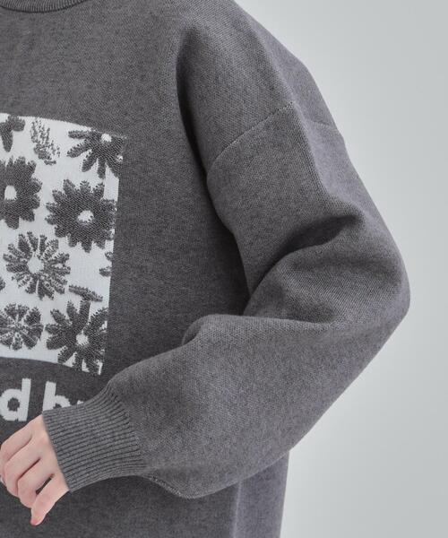 SHOO・LA・RUE（シューラルー）の「【体型カバー】ちくちくしにくい お花ロゴジャカードスウェットライクニット（ニット/セーター・レディース・オレンジ系1/ブルー系6/チャコールグレー/ホワイト系3・00）」の9枚目の写真