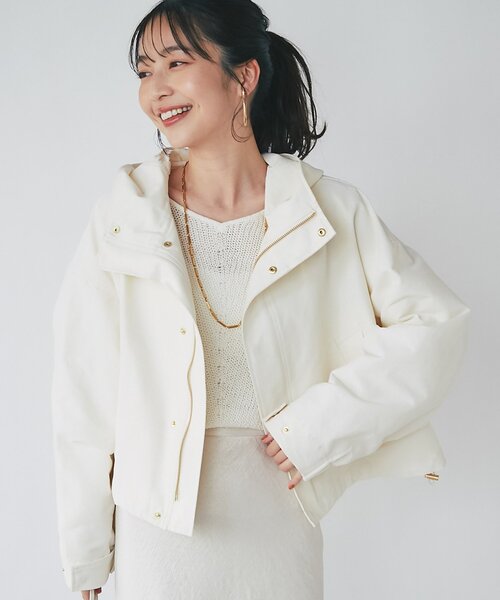 La boutique BonBon（ラブティックボンボン）の「【今すぐお届け！復刻！・着回し力抜群】フーディショートブルゾン（ブルゾン・レディース・ベージュ/オフホワイト・FREE）」の3枚目の写真