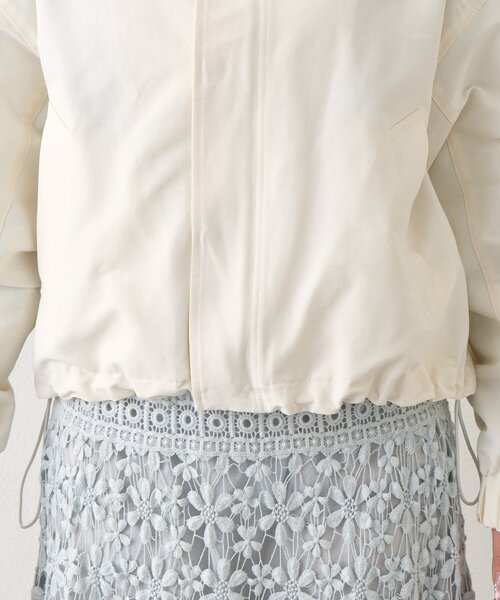 La boutique BonBon（ラブティックボンボン）の「【今すぐお届け！復刻！・着回し力抜群】フーディショートブルゾン（ブルゾン・レディース・ベージュ/オフホワイト・FREE）」の16枚目の写真