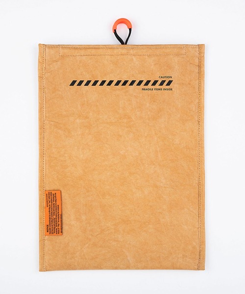 WEEKEND(ER)（ウィークエンダー）の「【WEEKEND(ER)/ウィークエンダー】TYPC CASE BASIC/ティーワイピーシーケースベーシック/ユニセックス/【WEB限定】（バックパック/リュック・メンズ・ホワイト/ベージュ/ブラック・フリー）」の7枚目の写真