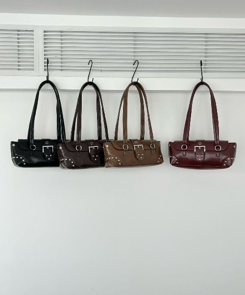 FINEnough(ファインナフ)の「スタッズ付きミニボストンバッグ(ショルダーバッグ・レディース・ブラック/キャメル/ブラウン/レッド・FREE)」の17枚目の写真