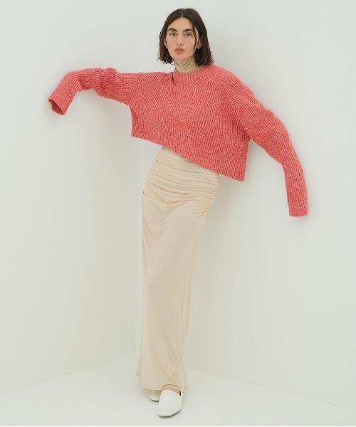 CLANE（クラネ）の「ASYMMETRY WIDE SHORT KNIT TOPS（ニット/セーター・レディース・レッド/ブラック/アイボリー・1/2）」の21枚目の写真