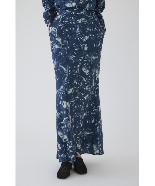 RIM.ARK(リムアーク)の「Air turbulence painting skirt エアタービュランス ペインティングスカート(スカート・レディース・ライトブルー/ネイビー・38/36)」の16枚目の写真