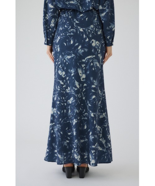 RIM.ARK(リムアーク)の「Air turbulence painting skirt エアタービュランス ペインティングスカート(スカート・レディース・ライトブルー/ネイビー・38/36)」の18枚目の写真