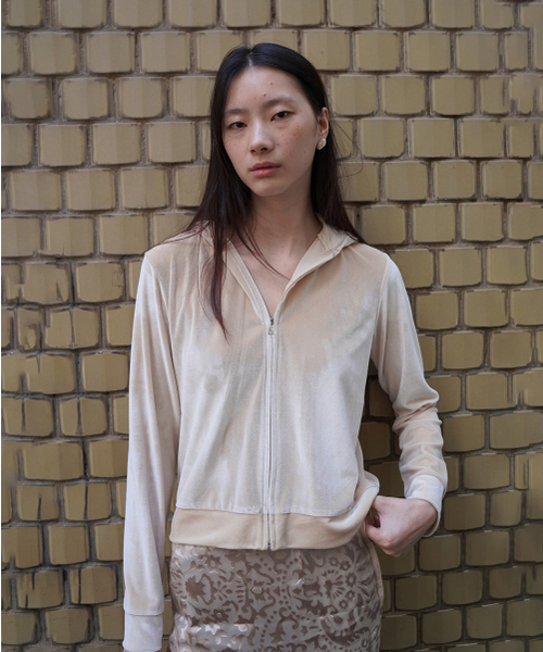 NUUANU(ヌアヌ)の「Elora Hoodie_Beige(パーカー・レディース・その他・1/2/3)」の2枚目の写真