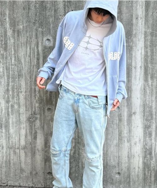 CRIGUN(クリガン)の「APPLIQUE RIVET ZIP UP HOODIE SKY BLUE(パーカー・レディース・スカイブルー・WS/MEDIUM/LARGE/X-LARGE)」の4枚目の写真