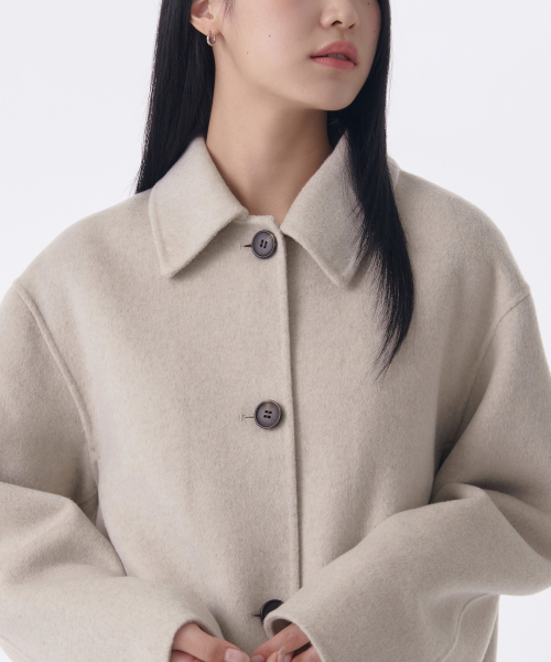 MUSINSA STANDARD WOMAN（ムシンサスタンダードウーマン）の「ウィメンズカシミヤブレンドハンドメイドショートマックコート[オートミール]（チェスターコート・レディース・その他・LARGE/MEDIUM/SMALL/X-SMALL）」の5枚目の写真