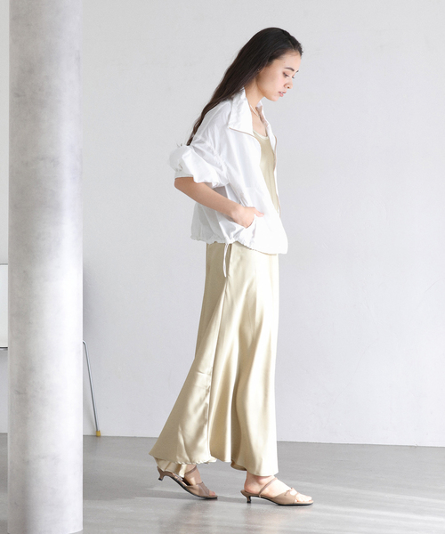 La TOTALITE(ラトータリテ)の「【洗える】タフタライトブルゾン(ナイロンジャケット・レディース・ホワイト/ブラック・38/36)」の15枚目の写真