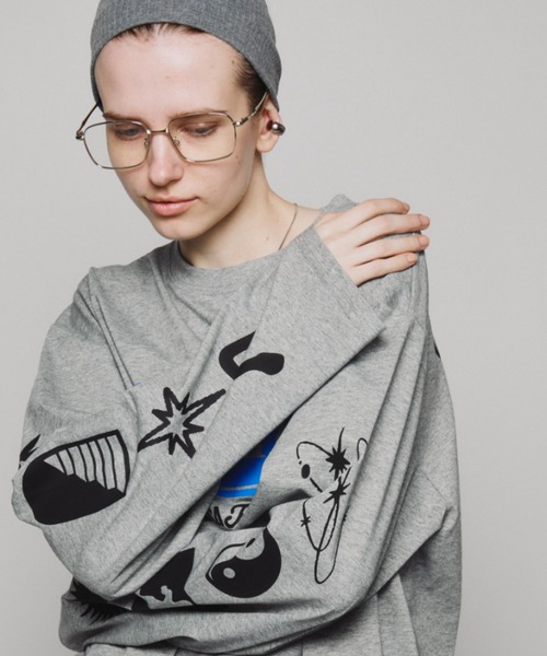 Auntie Rosa Holiday（アンティローザホリデー）の「オーバーサイズロンT/OFFLINE（Tシャツ/カットソー・レディース・チャコールグレー/グレー・FREE）」の14枚目の写真