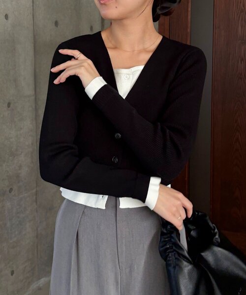 CAPRICIEUX LE'MAGE（カプリシューレマージュ）の「バイカラーレイヤードカーディガン（カーディガン/ボレロ・レディース・ブラック/グレー/ピンク・FREE）」の5枚目の写真