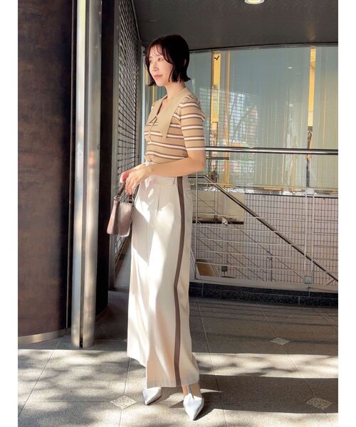 LAGUNAMOON（ラグナムーン）の「ヘムレイヤードビッグカラーポロニットプルオーバー（ニット/セーター・レディース・ベージュ/ブルー/ブラック・FREE）」の18枚目の写真