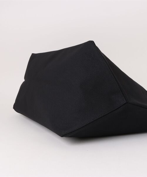 A.P.C.（アーペーセー）の「LE DRUMMER TOILE/トートバッグ（トートバッグ・レディース・オフホワイト・ONESIZE）」の3枚目の写真