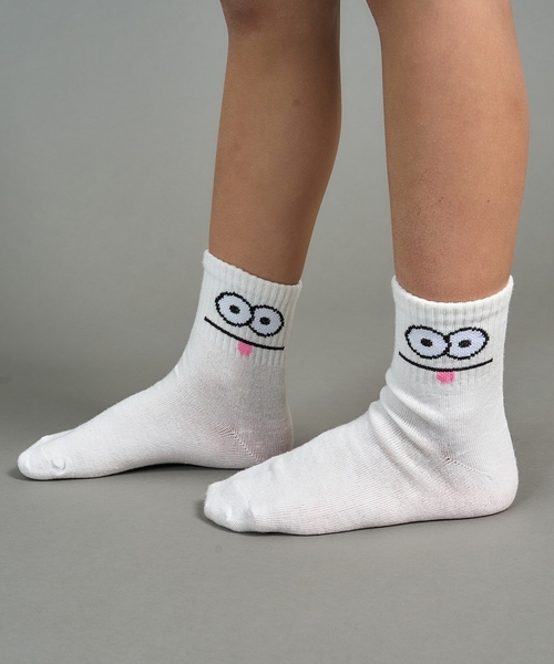 b・ROOM(ビールーム)の「ファニーフェイスクルーソックス(ソックス/靴下・キッズ・イエロー/モスグリーン/オフホワイト/ベージュ/ネイビー・S/M)」の1枚目の写真