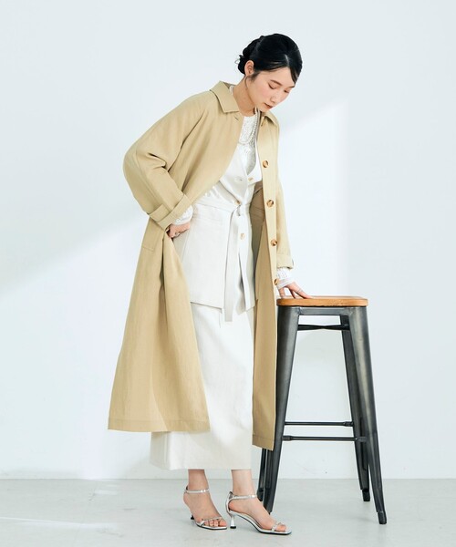 fredy emue（フレディエミュ）の「リネン混タンブラーステンカラーコート（ステンカラーコート・レディース・ベージュ/ネイビー・38/36）」の13枚目の写真