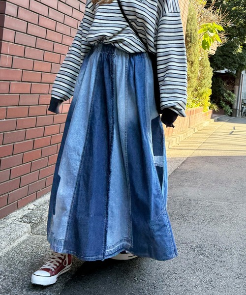 DOUBLE NAME（ダブルネーム）の「リメイク風パッチワークデニムスカート（スカート・レディース・インディゴブルー/ブラック・FREE）」の9枚目の写真