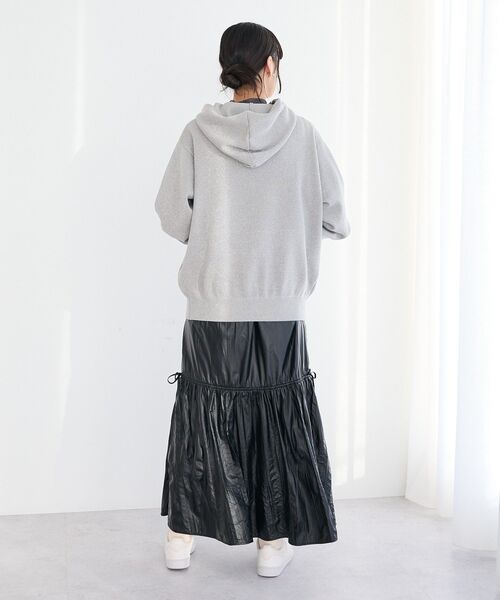 CRAFT STANDARD BOUTIQUE（クラフトスタンダードブティック）の「ラメスウェット風ニットプルオーバー（パーカー・レディース・グレー/アイボリー・FREE）」の20枚目の写真