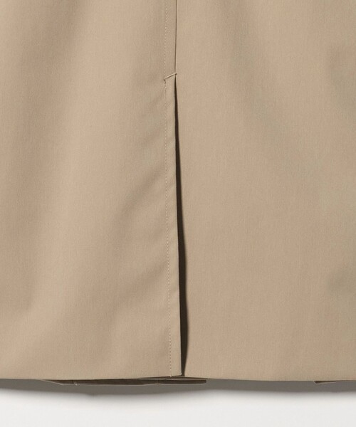 A DAY IN THE LIFE UNITED ARROWS(アデイインザライフユナイテッドアローズ)の「ラミネート フーデッド コート-撥水・防風-<A DAY IN THE LIFE>(その他アウター・メンズ・ベージュ/ネイビー・L/S/M)」の18枚目の写真