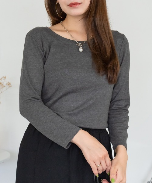 aity(アイティ)の「M-4L Uネック8分袖スリーブ カットソー 夏服(Tシャツ/カットソー・レディース・ブラック/チャコールグレー/杢グレー/ホワイト/ネイビー・M/L/LL/3L/4L)」の6枚目の写真
