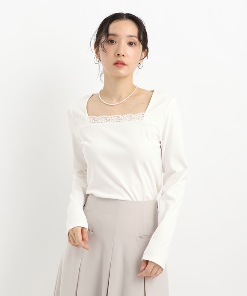 Andemiu(アンデミュウ)の「スクエアレースネックカットソー645355(Tシャツ/カットソー・レディース・オフホワイト/ブラック/グレー・FREE)」の13枚目の写真