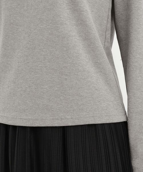 Andemiu(アンデミュウ)の「スクエアレースネックカットソー645355(Tシャツ/カットソー・レディース・オフホワイト/ブラック/グレー・FREE)」の22枚目の写真