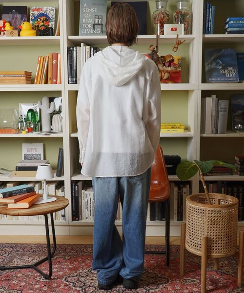 FFEIN(フェイン)の「【FFEIN(フェイン)】シアー両ポケットフードシャツシャツ /レディース シアー シャツ 長袖 ワンポイント 刺繍 レイヤード ポケット(シャツ/ブラウス・レディース・ホワイト/ブラック/イエロー・FREE)」の14枚目の写真