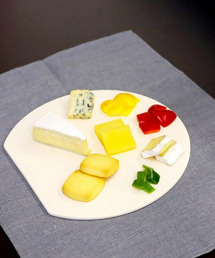 Hanako（ハナコ）の「HANAKO エストラマー カッティングボード まな板 Sサイズ（キッチンツール）」