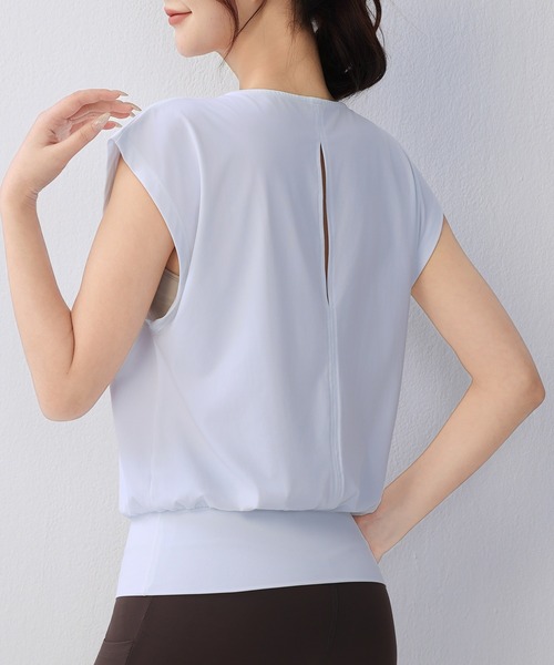 HYSSHOP（エイチワイエスショップ）の「【大きいサイズ有/吸汗速乾】バックカットアウト フレンチスリーブ ヨガ フィットネストップス レディース[トレーニングウェア/ジムウェア/ピラティスウェア]（その他トップス・レディース・ホワイト系その他/チャコールグレー/ブルー/グレー・M/L/S/XL）」の5枚目の写真